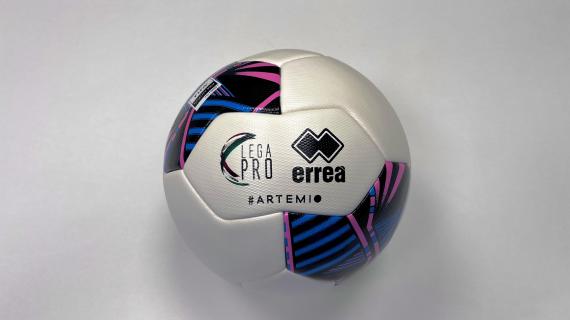 Giugliano-Crotone a porte chiuse. Il club ha chiesto ufficialmente l'ingresso di 200 bambini