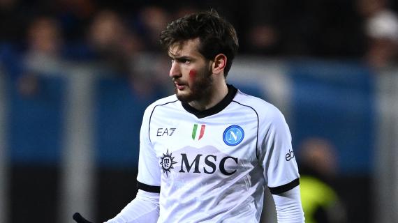 Napoli, Kvaratskhelia influenzato: solo lavoro in palestra. Personalizzato per Cajuste 20 Napoli, parla il padre di Kvaratskhelia: "Ha sempre sognato di giocare nel Real Madrid"