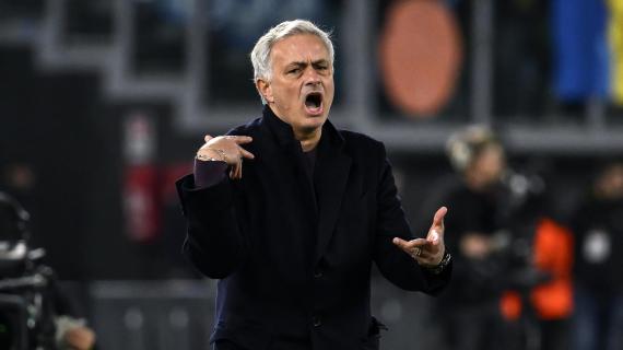 Mourinho: "Certo che se fosse possibile la proprietà spenderebbe 30 milioni per un difensore"