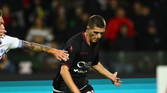 Salernitana avanti al Gewiss Stadium all'intervallo. Decide Pirola, Atalanta sotto 14 Salernitana avanti al Gewiss Stadium all'intervallo. Decide Pirola, Atalanta sotto