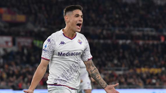 Attenta Fiorentina, il PSG è su Martinez Quarta. Dalla Francia: ci sono anche Napoli e Premier