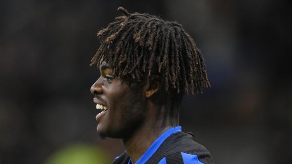Bisseck celebra la Supercoppa con l'Inter: "Non dimenticherò mai il primo" 10 Bisseck celebra la Supercoppa con l'Inter: "Non dimenticherò mai il primo"