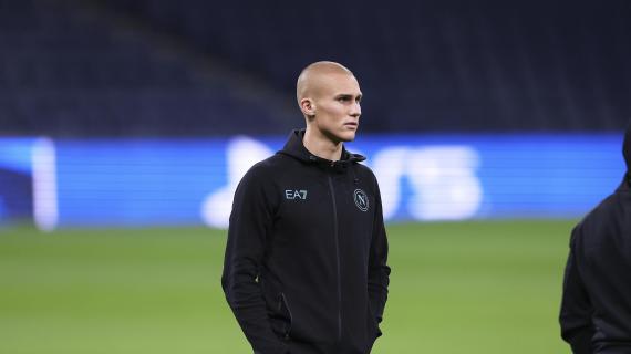 Genoa, nuovi contatti con il Napoli per Ostigard: offerta per prenderlo a titolo definitivo