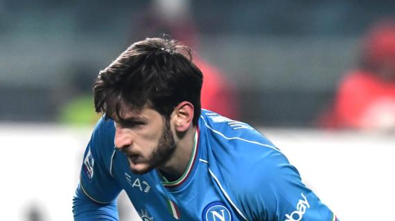 Ag. Kvaratskhelia: "Non stiamo discutendo il rinnovo di contratto con il Napoli" 8 Ag. Kvaratskhelia: "Non stiamo discutendo il rinnovo di contratto con il Napoli"