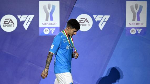 Di Lorenzo capitano vero: è squalificato, ma ha viaggiato con il Napoli a Cagliari