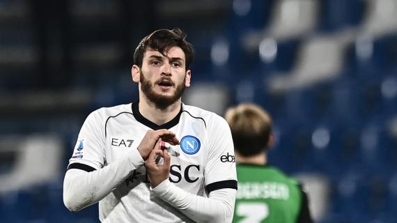 Le pagelle di Kvaratskhelia - à tornato e fa ciò che vorrebbe avere. Si va al 7.5 all'8.5 19 Le pagelle di Kvaratskhelia - à tornato e fa quello che vuole. Si va al 7.5 all'8.5