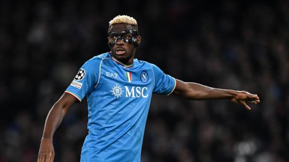 Graziani: "Perché Osimhen chiede di uscire e con la Nigeria viceversa mai? Non decide lui" 12 TOP NEWS Ore 17 - Osimhen si ferma a due giorni dal Cagliari. Sospiro di sollievo per Llorente