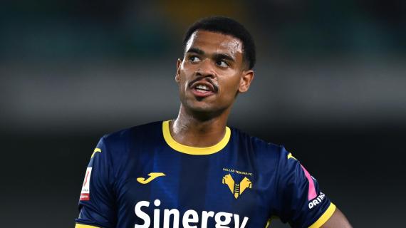 Napoli, Ngonge ci mette la faccia: "Alziamoci e continuiamo a lavorare"