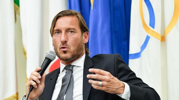 Totti conosce bene Spalletti: "Lo spirito che sa trasmettere sarà indispensabile per la Nazionale" 7 Totti conosce bene Spalletti: "Lo spirito che sa trasmettere sarà fondamentale per la Nazionale"