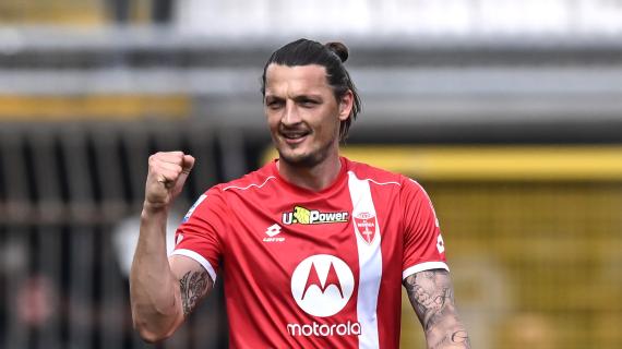 Djuric gela il Napoli: azzurri sotto 1-0 contro il Monza alla fine del primo tempo 11 Djuric gela il Napoli: azzurri sotto 1-0 contro il Monza al termine del primo tempo