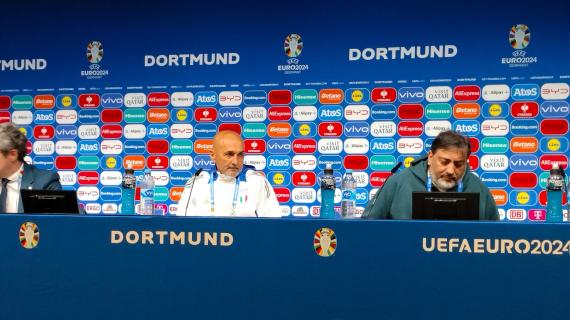 Italia col 4-2-3-1? Spalletti: "Vediamo, possiamo fare pure difesa a 3 o attacco con 2 punte" 16 Italia col 4-2-3-1? Spalletti: "Vediamo, possiamo fare anche difesa a 3 o attacco con 2 punte"