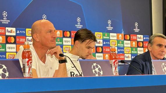 Napoli, Conte vorrebbe avere rinforzi sulle fasce: piace il giovane Dedic, l'opportunità è Spinazzola 7 Napoli, Conte vuole rinforzi sulle fasce: piace il giovane Dedic, l'occasione è Spinazzola