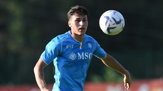 Napoli, cessione dell'ultimo minuto. Prestito in Serie C per il calciatore della zona centrale del campo Iaccarino 17 Napoli, l'agente di Iaccarino: "A chi non piacerebbe rimanere qui? Ed è napoletano..."