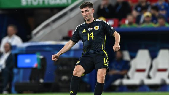 Napoli, nome nuovo dall'Inghilterra: offerta al Brighton per Gilmour, cifre e dettagli