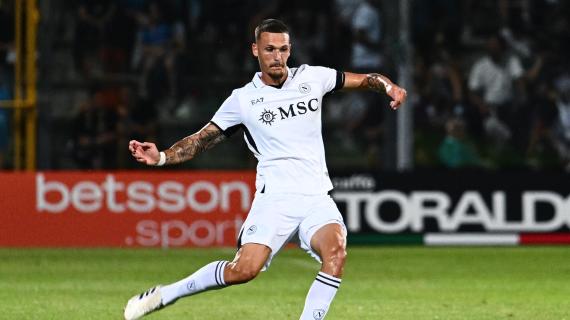 Napoli, Rafa Marin non si muove a gennaio: il Real non lo richiamerà prima alla base 16 Rafa Marin si presenta: "Sempre voluto la Serie A, venire al Napoli un sogno che si realizza"