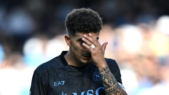 Di Lorenzo: "0-3 fa male ma nelle sconfitte si cresce. Adesso l'Inter per comprendere il nostro livello" 17 Di Lorenzo: "0-3 fa male ma nelle sconfitte si cresce. Ora l'Inter per capire il nostro livello"