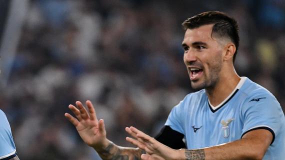Lazio, Romagnoli e la fascia da capitano: "Bella emozione, è ciò che ho sempre sognato" 6 Lazio, Romagnoli e la fascia da capitano: "Bella emozione, è quello che ho sempre sognato"