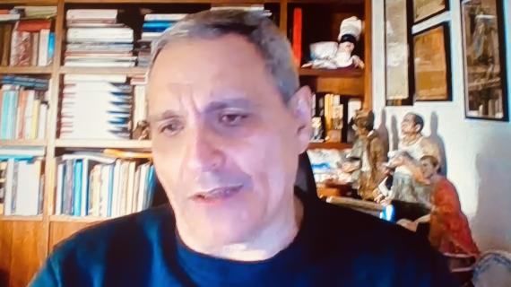 Lo scrittore De Giovanni: "Sono più contento che si giochi a Firenze rispetto che a Napoli"