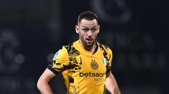 De Vrij vorrebbe avere solo l'Inter: l'olandese ha riferito no al Napoli e all'Arabia Saudita 6 De Vrij vuole solo l'Inter: l'olandese ha detto no al Napoli e all'Arabia Saudita