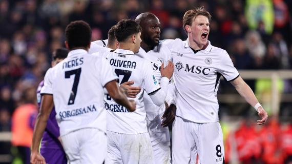 Napoli, 3 sberle alla Fiorentina e segnale forte al campionato: gol e highlights dell'incontro 11 Napoli, 3 sberle alla Fiorentina e segnale forte al campionato: gol e highlights del match