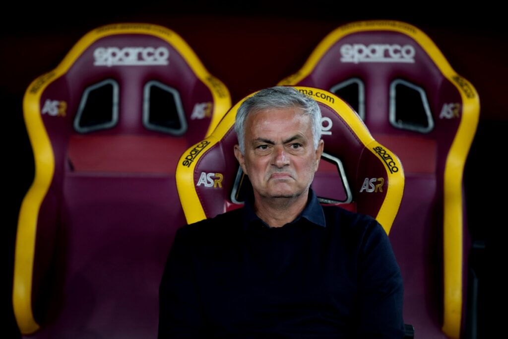 Pellegrini: Roma players ‘wanted’ Mourinho to stay on anniversary of sacking 24 ROME, ITALY - SEPTEMBER 17: AS Roma head coach Jose Mourinho looks on during the Serie A TIM match between AS Roma and Empoli FC at Stadio Olimpico on September 17, 2023 in Rome, Italy. (Photo by Paolo Bruno/Getty Images)