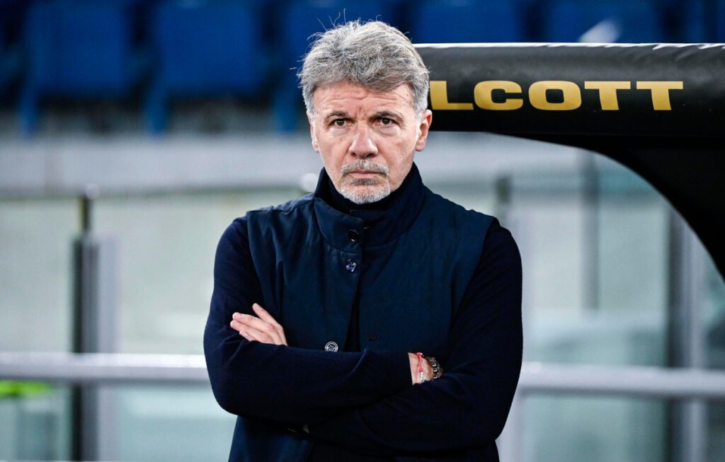 epa11898864 Lazio's head coach Marco Baroni reacts during the Serie A soccer match between SS Lazio and SSC Napoli at the Olimpico stadium in Rome, Italy, 15 February 2025. EPA-EFE/Riccardo Antimiani