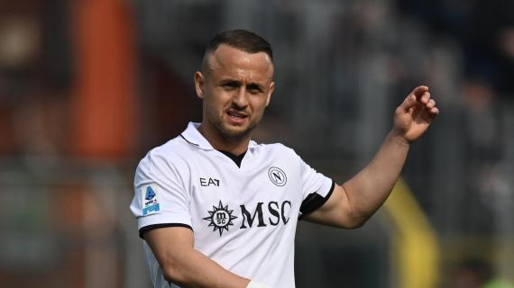 Chi è superiore nel tuo ruolo? Lobotka: "Forse due o tre, ma ad ogni modo sono della top 5" 7 Chi è superiore nel tuo ruolo? Lobotka: "Forse due o tre, ma comunque sono della top 5"