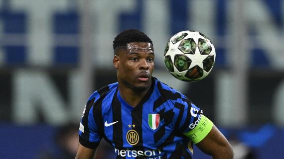 Inter, terapie in Olanda per Dumfries. De Vrij lavora con il gruppo, Zalewski solo in parte 21 Inter, terapie in Olanda per Dumfries. De Vrij lavora con il gruppo, Zalewski solo in parte