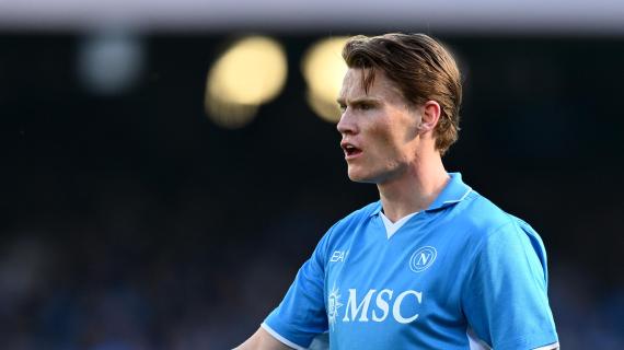 McTominay sul cibo italiano: "Verdura, frutta: ĆØ tutto in questo modo fresco. In Scozia i pomodori sono acqua rossa" 18 McTominay: "Il passaggio al Napoli mi ha aperto gli occhi su uno stile di calcio diverso"