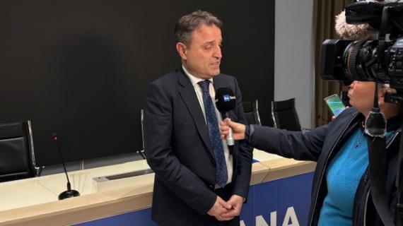 Patron AIA sul mani di Dumfries in Napoli-Inter: "Ecco perché non è punibile" 29 Presidente AIA sul mani di Dumfries in Napoli-Inter: "Ecco perché non è punibile"