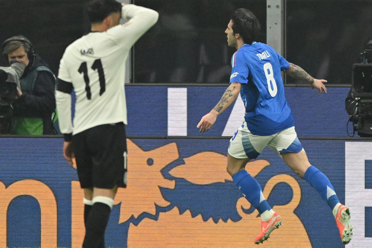 Italy 1-2 Germany, three things learned: Set plays, Tonali and strikers 3 epa11976764 Italy’s midfielder Sandro Tonali (R) celebrates after scoring the 1-0 goal during the UEFA Nations League quarterfinals first leg soccer match between Italy and Germany at the Giuseppe Meazza Stadium in Milan, Italy, 20 March 2025. EPA-EFE/Daniel Dal Zennaro