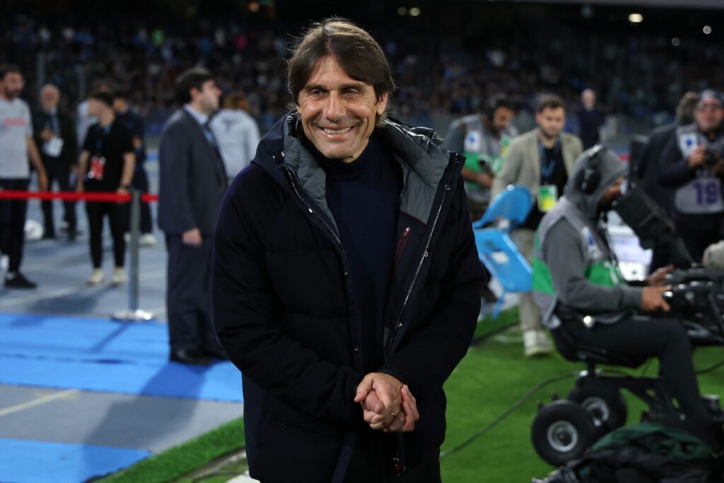 NAPLES, ITALY - APRIL 27: Antonio Conte Napoli head coach looks on before the Serie A match between Napoli and Torino at Stadio Diego Armando Maradona on April 27, 2025 in Naples, Italy. (Photo by Francesco Pecoraro/Getty Images)