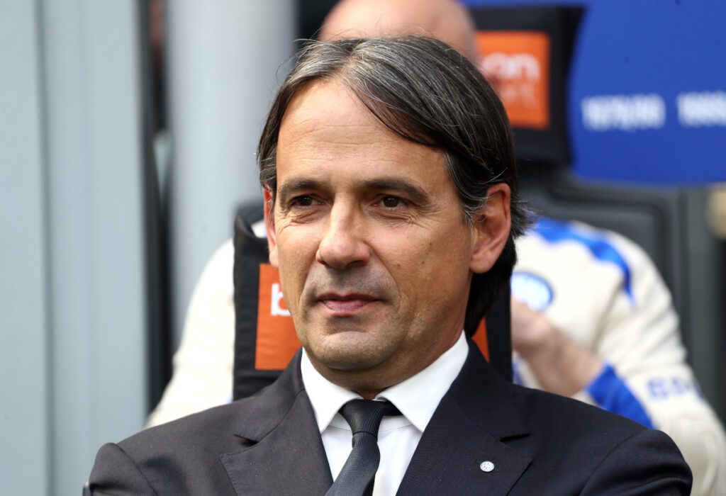 MILAN, ITALY - APRIL 27: Simone Inzaghi, Head Coach of FC Internazionale, looks on prior to the Serie A match between FC Internazionale and AS Roma at Stadio Giuseppe Meazza on April 27, 2025 in Milan, Italy. (Photo by Marco Luzzani/Getty Images)