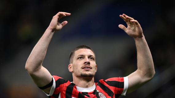 Jovic ieri era a Milanello a curarsi: l'attaccante resta in dubbio per la sfida al Genoa
