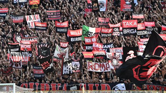 La Curva Sud attacca la proprietà: "Vendete e andate via tutti. Liberate il Milan!" 14 La Curva Sud attacca la proprietà: "Vendete e andate via tutti. Liberate il Milan!"