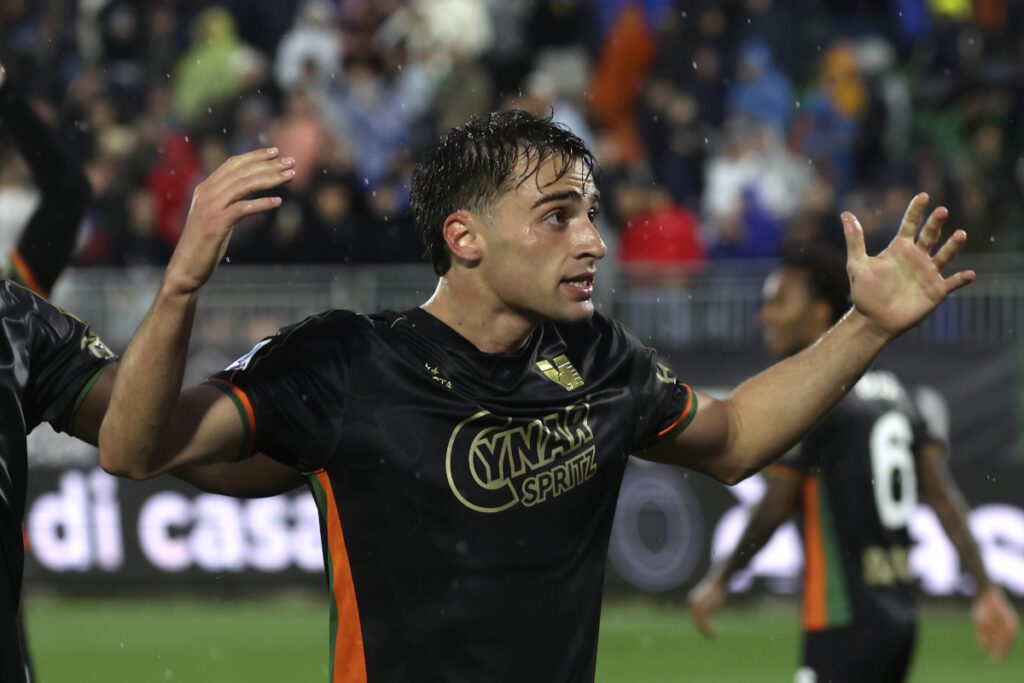 VENICE, ITALY - MAY 12: Gaetano Oristanio of Venezia celebrates after scoring his team's second goal during the Serie A match between Venezia and Fiorentina at Stadio Pier Luigi Penzo on May 12, 2025 in Venice, Italy. (Photo by Maurizio Lagana/Getty Images)