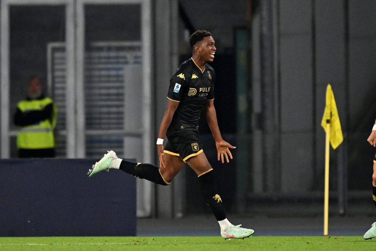 NAPLES, ITALY - MAY 11: Honest Ahanor of Genoa celebrates after scoring his side first goalduring the Serie A match between Napoli and Genoa at Stadio Diego Armando Maradona on May 11, 2025 in Naples, Italy. (Photo by Francesco Pecoraro/Getty Images)