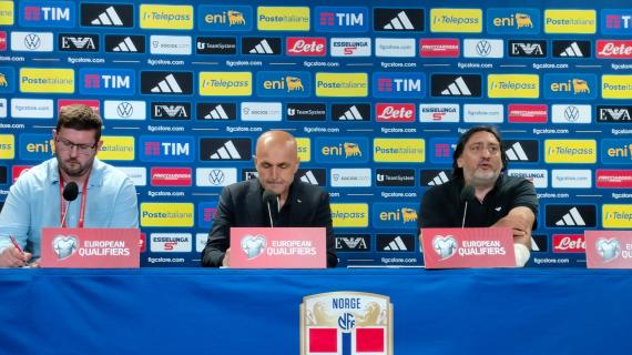 Italia in emergenza, la spiegazione di Spalletti: "C'è logorio dopo una stagione in questo modo..." 17 Spalletti taglia corto su Acerbi a 24 ore dal match: "Ora non si parla di chi ha rifiutato"