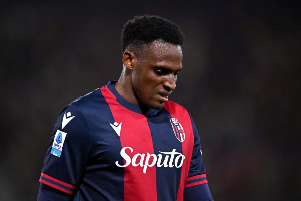 BOLOGNA, ITALY - SEPTEMBER 28: Jhon Lucumi of Bologna reacts after receiving a red card during the Serie A match between Bologna and Atalanta at Stadio Renato Dall'Ara on September 28, 2024 in Bologna, Italy. (Photo by Alessandro Sabattini/Getty Images) (Sunderland links)