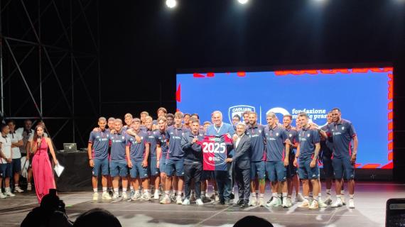 Cagliari, Mazzitelli: "Capito quanto è importante la maglia". E Folorunsho: "Integrati subito" 14 Cagliari, Mazzitelli: "Capito quanto è importante la maglia". E Folorunsho: "Integrati subito"