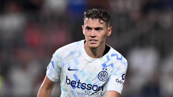 Il nuovo centrocampo dell&#039;Inter con Sucic e Diouf: una bocciatura per Asllani