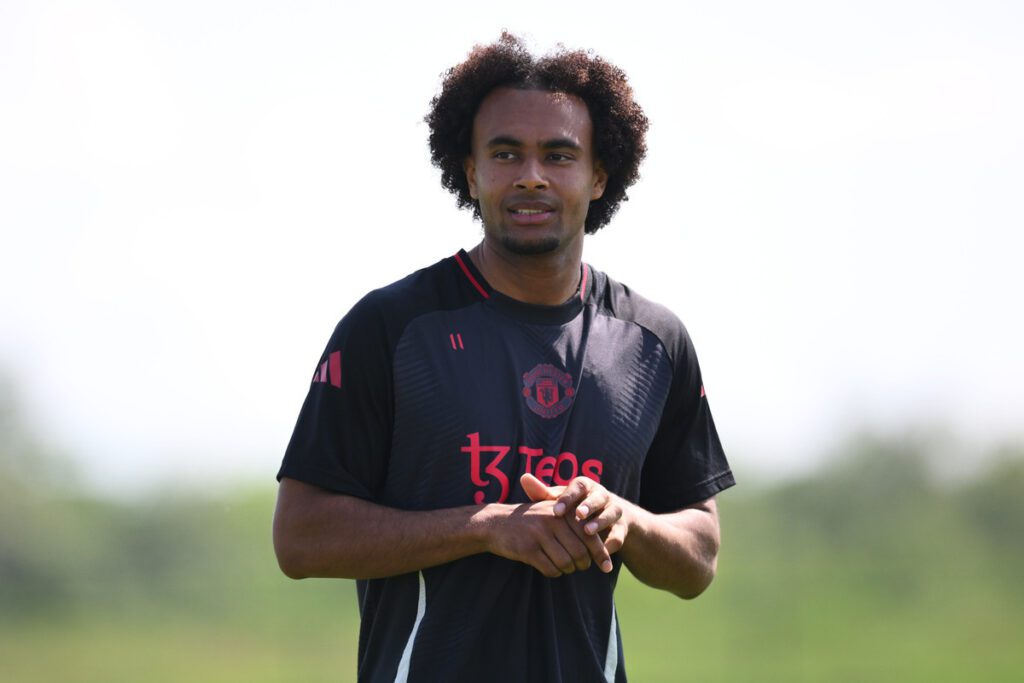 MANCHESTER, ENGLAND - MAY 20: Joshua Zirkzee of Manchester United looks on during a Manchester United training session ahead of the UEFA Europa League Final 2025 between Tottenham Hotspur and Manchester United at Carrington Training Ground on May 20, 2025 in Manchester, England. (Photo by Ben Roberts Photo/Getty Images)