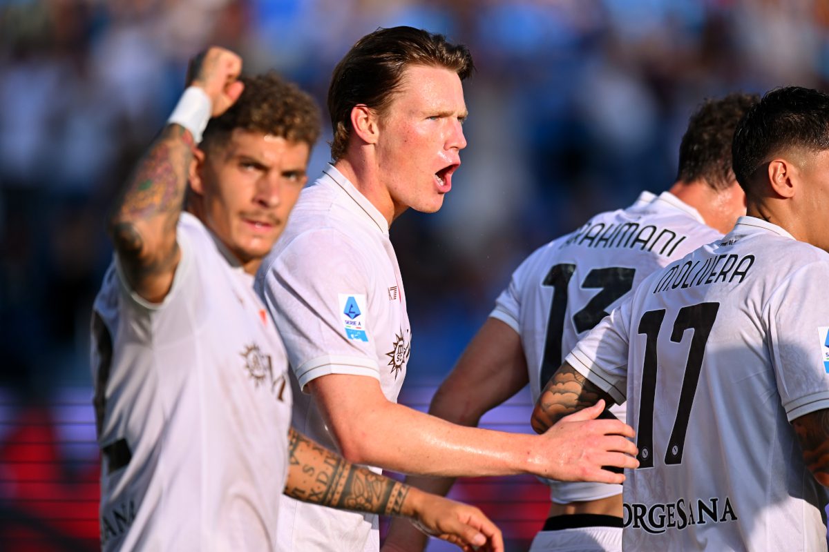 Serie A | Sassuolo 0-2 Napoli: De Bruyne goal on perfect debut 5 SASSUOLO, ITALY - AUGUST 23: Scott McTominay of Napoli celebrates scoring his team's first goal during the Serie A match between US Sassuolo Calcio and SSC Napoli at Mapei Stadium Citta del Tricolore on August 23, 2025 in Sassuolo, Italy. (Photo by Alessandro Sabattini/Getty Images)