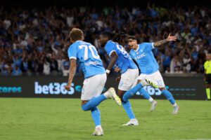 NAPLES, ITALY - AUGUST 30: Frank Anguissa of SSC Napoli celebrates after scoring his side last second winner during the Serie A match between SSC Napoli and Cagliari Calcio at Stadio Diego Armando Maradona on August 30, 2025 in Naples, Italy. (Photo by Francesco Pecoraro/Getty Images)