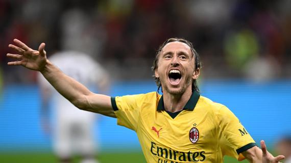 Un colpo contro lo scetticismo: i veterani Modric e De Bruyne stanno già influenzando la Serie A. 1 Un calcio allo scetticismo: i vecchi Modric e De Bruyne sono già dei fattori della Serie A