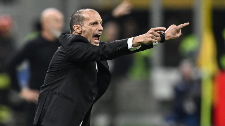 Confronto interno al Napoli, per il Milan c'è la conferenza di Allegri: le top news delle 13