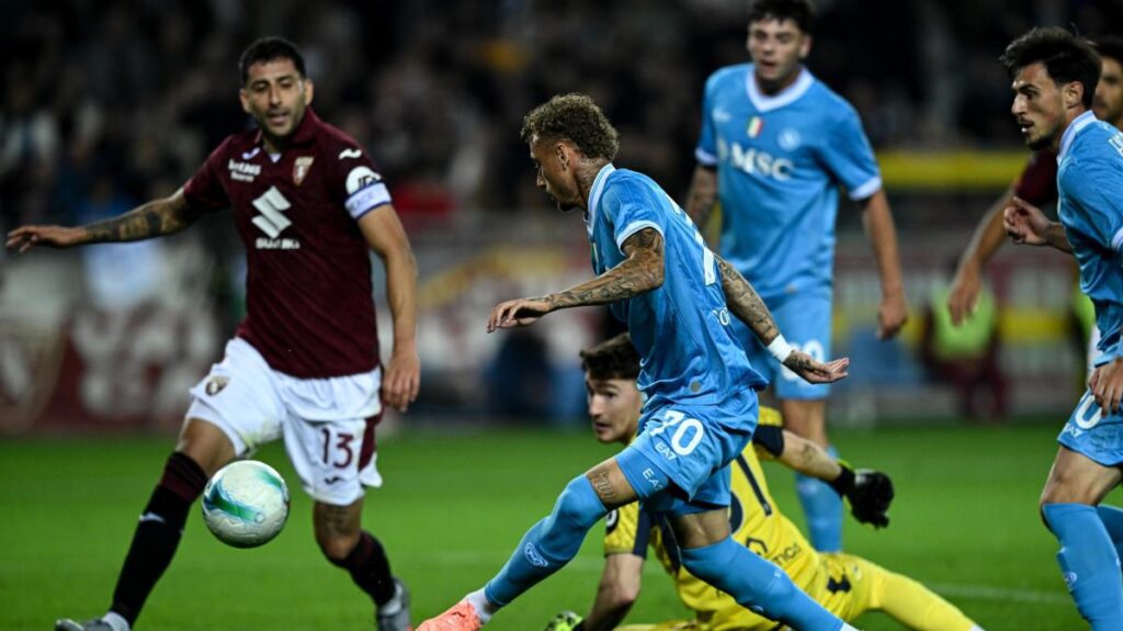 Frenata Napoli in Serie A: 2 sconfitte in 7 gare come in 31 precedenti 3 Frenata Napoli: due sconfitte in 7 gare, tante quanto nelle 31 precedenti giornate