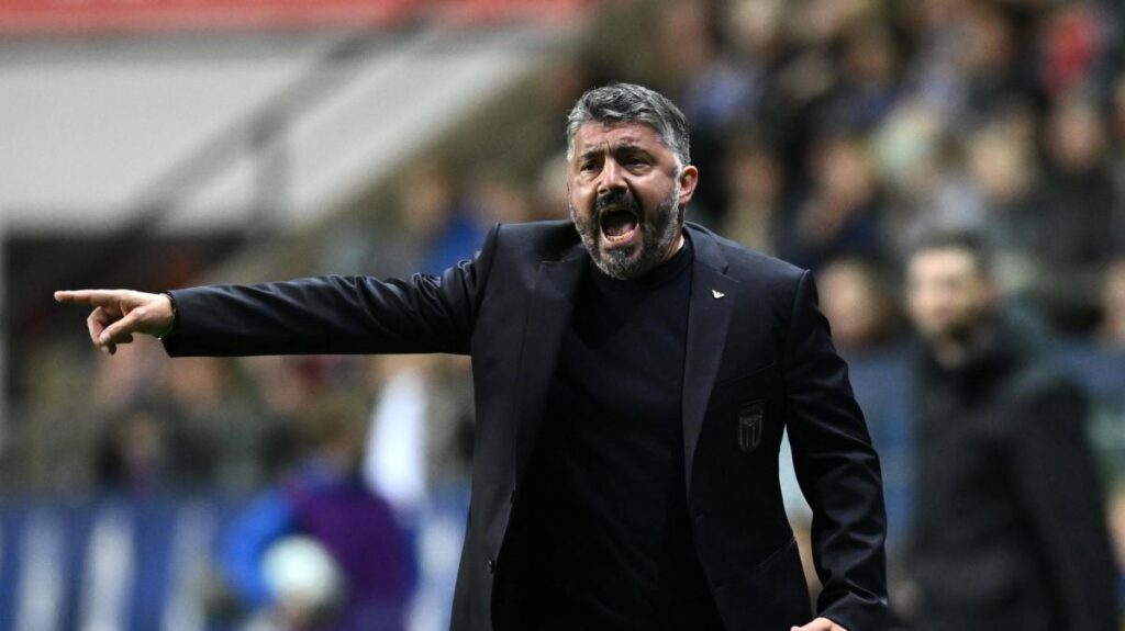 Gattuso sul Napoli: "Pio Esposito merita tutto, niente distrazioni da Norvegia o Israele" 19 Gattuso: "Pio Esposito si merita tutto. Non pensiamo a Norvegia o Israele"
