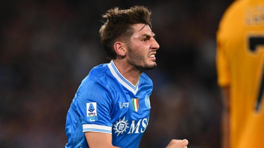 Napoli, Gilmour su McTominay: "Giocare insieme è uno spettacolo" 15 Napoli, Gilmour: "Veder giocare McTominay è uno spettacolo. Andiamo sempre insieme al campo"