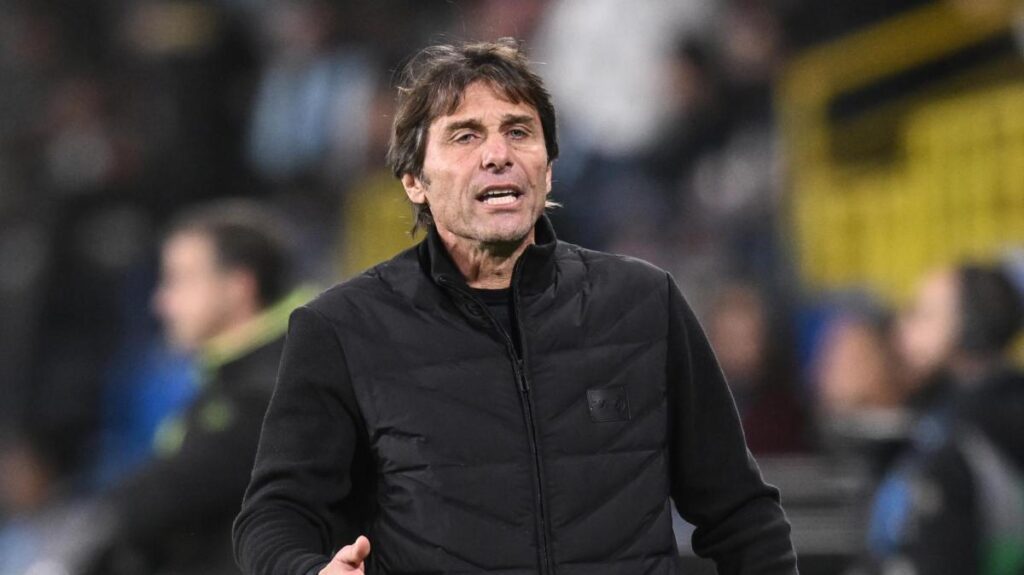 Conte-Napoli, nuove polemiche: opinioni a confronto sul caso 6 Conte-Napoli, nuove polemiche: opinioni a confronto sul caso